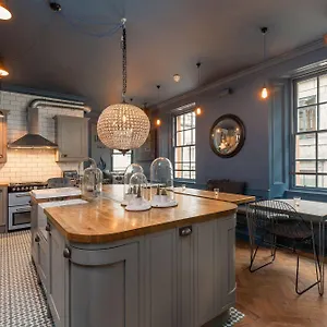 https://the-baxter-hostel.edinburghhotelsuk.org